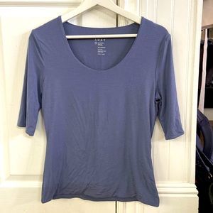 ADAY Top Notch Scoop Neck Top EUC